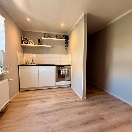 2 - Gemütliche Mit Küchenzeile, Bad Und Großer Terrasse Apartment *