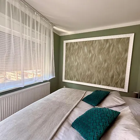 Apartman 2 - Gemuetliche Mit Kuechenzeile, Bad Und Grosser Terrasse *